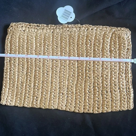 NWT cute clutch - Picture 5 of 6